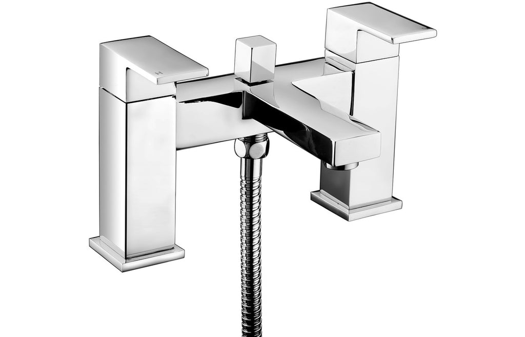 HOTT105739 - Petra Bath/Shower Mixer & Shower Kit - Chrome image