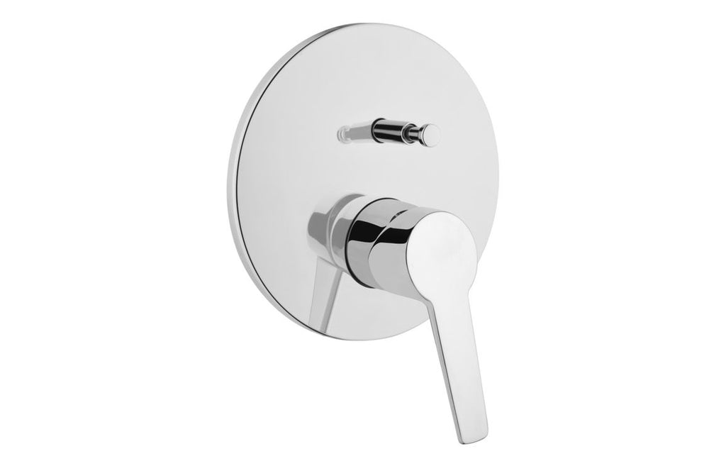 VTTB1124 - VitrA Solid S Integrated Bath/Shower Mixer - Chrome image